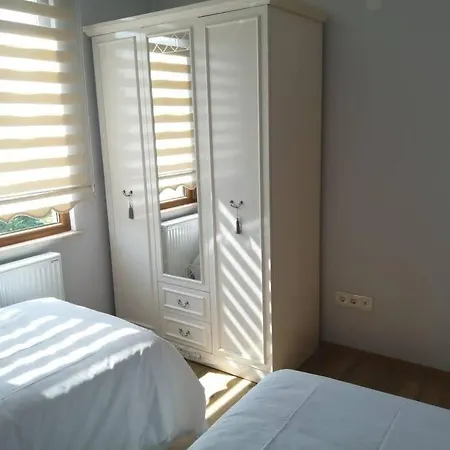 Private In Yalova/thermal, With Heated Pool *