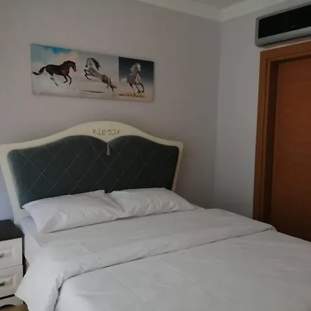 Private In Yalova/thermal, With Heated Pool ホテル
