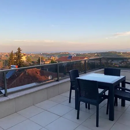 ホテル Private In Yalova/thermal, With Heated Pool ターマル
