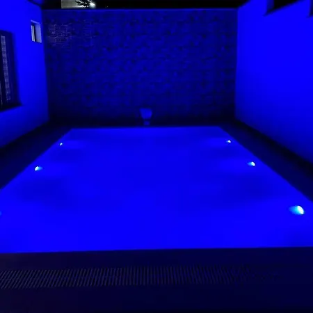 Private In Yalova/thermal, With Heated Pool Hotel